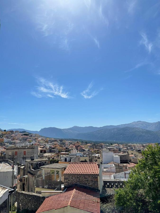 Casa Vacanze Sa Piazza Leilighet Dorgali Eksteriør bilde